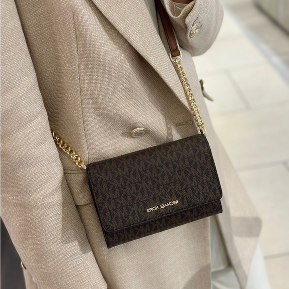 Michael Kors Handbags - Michael Kors Jet Set Wallet Crossbody Bag